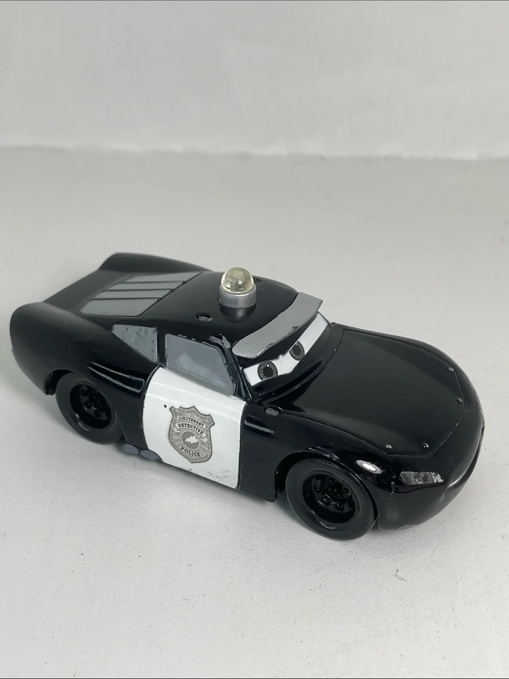 Disney Pixar Cars 2 Police Car Detective Lightning McQueen Diecast *AS IS